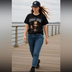 Band Tee - Snoop Dogg - ptp 21.5” L 29”-60% cotton&poly